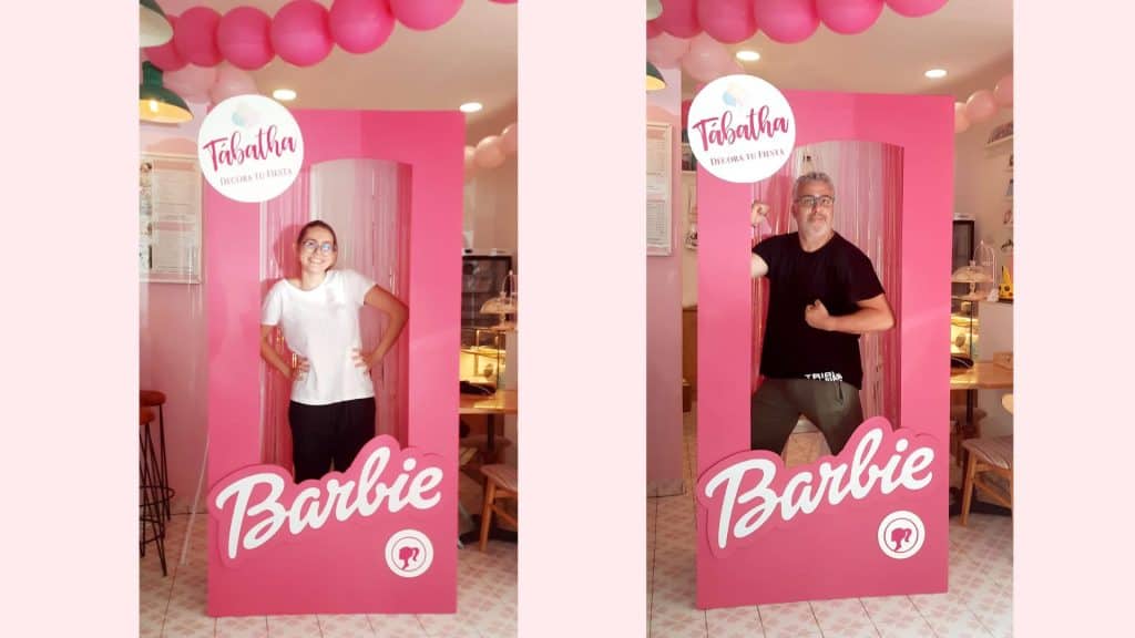 Como2 - ¡Nos encanta el photocall que hicieron nuestros clientes para su  fiesta temática inspirada en la Barbie! 😍😍😍 Esta preciosidad se quedará  en nuestro local de Como2 niños una temporada 😉💖 #